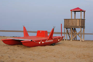 Postazione di salvataggio su una spiaggia