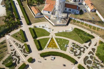 france  charente maritime  oléron  phare de Chassiron : jardin © JONATHAN