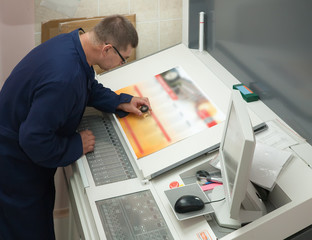 Printer checking a print run