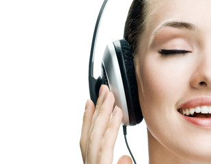 girl in headphones