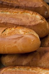 Miches de pain fabriquées à l'ancienne