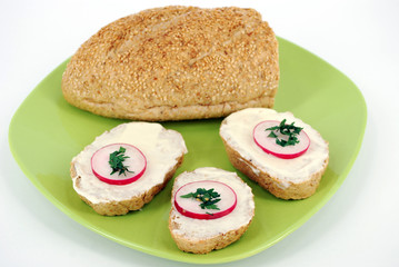 bread with radish