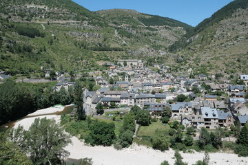 Fototapeta na wymiar Saint-Enimie,Gorge du Tarn