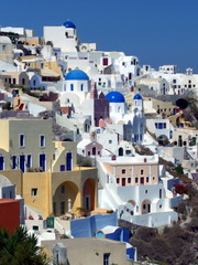 vue panoramique sur Oya , &agrave; Santorin, Gr&egrave;ce