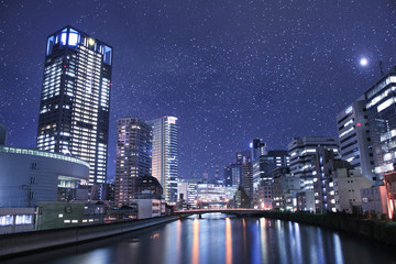 ビルの夜景