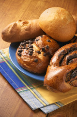 Assorted buns