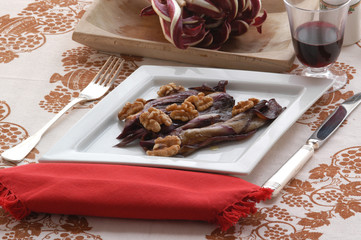 Radicchio rosso sottolio e noci - Antipasti del Veneto