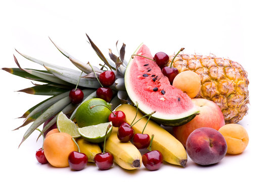 Viele Obstsorten auf wei&szlig; - Querformant