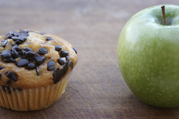 English muffin and apple