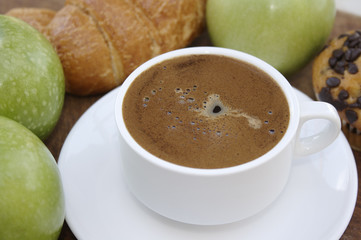 Coffee, apples and muffin