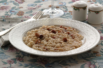 Risotto con i funghi chiodini - Primi piatti