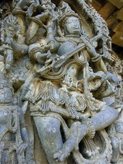 Indian temple architecture, Stone sculptures of Shantaleshwara Temple, Hoysala architecture