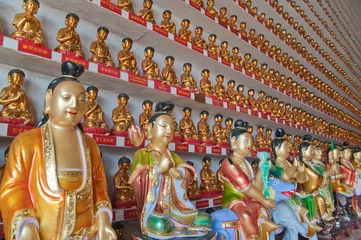 Zelfklevend Fotobehang In the temple of the 10 000 buddhas in Hong Kong © Ella