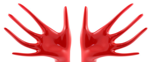 mains rouges, porte-bagues