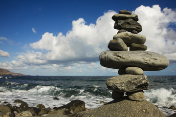 Piedras Equilibradas en la Playa