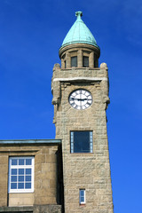 Fototapeta na wymiar Harbor clock tower (Hamburg, Germany)