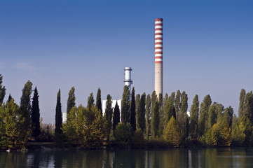Centrale termoelettrica sul fiume Mincio