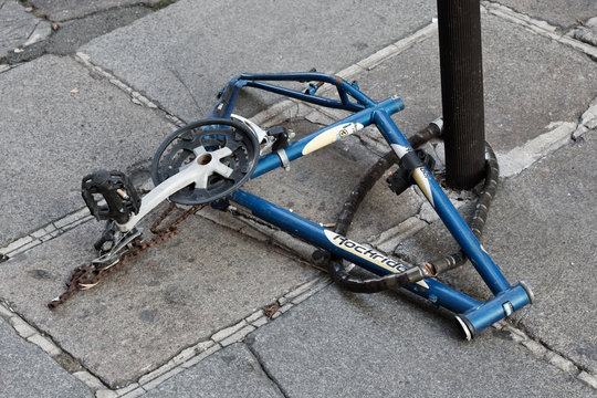 Epave de v&eacute;lo