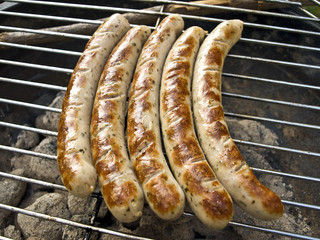 Bratwurst auf dem Grill