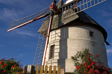 Moulin à vent à Eaucourt-sur-Somme (Vallée de la Somme)