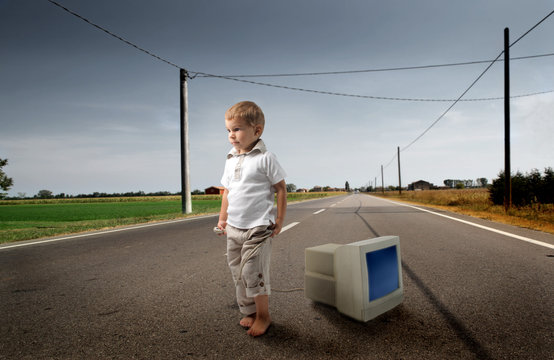 child with pc
