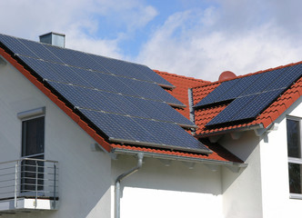 Solarzellen im Winkel