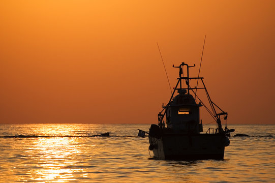 peschereccio all'alba