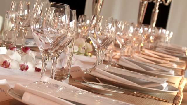 Gedeckter Tisch