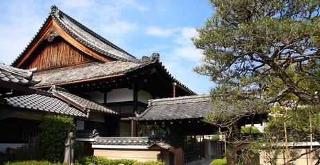 Un petit temple japonais  (Kyoto)