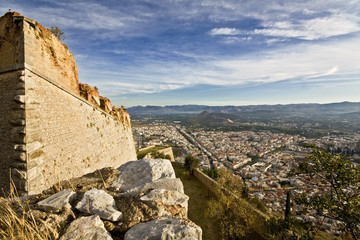 Fototapeta na wymiar Nafplio miasto i Palamidido w Grecji