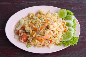 Fried rice with seafood