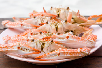 Cooked crabs