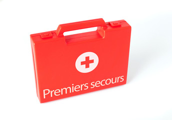 secours pharmacie soin malette aide blessé urgence malade médeci