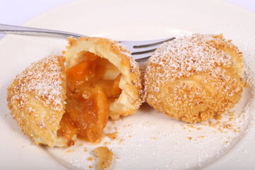 Marillenknödel