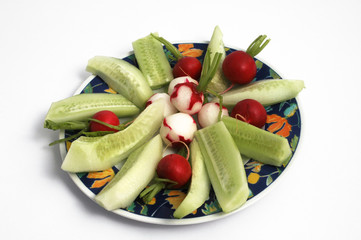 insalata cetrioli e ravanelli