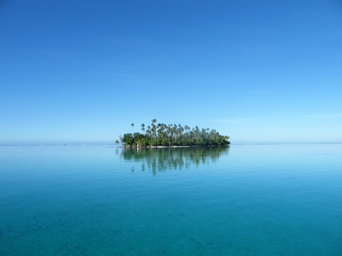 Ile au large de Raiatea - Polynésie