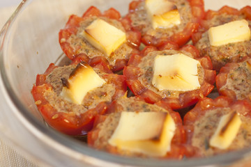 Gefüllte Tomaten - frisch aus dem Ofen