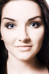 Obraz premium Zbliżenie na piękną kobietę