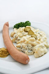 Würstchen mit Kartoffelsalat
