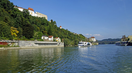 Fototapeta na wymiar Rejs po Dunaju - Passau