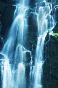 Waterfall © Galyna Andrushko