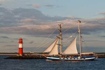 Segelschiff beim auslaufen