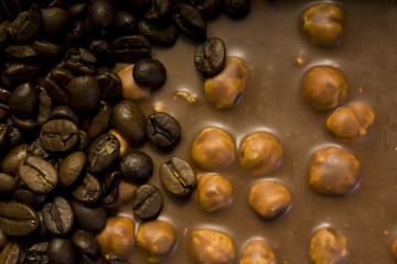 Nussschokolade mit Kaffeearoma