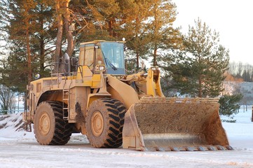 Heavy front loader