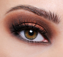 Brown eye make-up