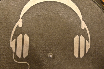 DJ