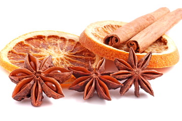 orangen, zimt und anis arrangement