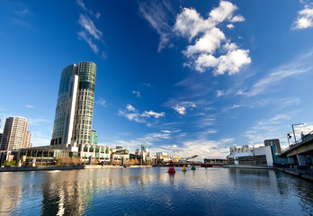 Obraz premium Winter in Melbourne, view on Yarra River