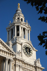 Fototapeta na wymiar Clocktower of St Pauls Cathedral, Londyn, Anglia