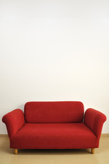 a　red　sofa
